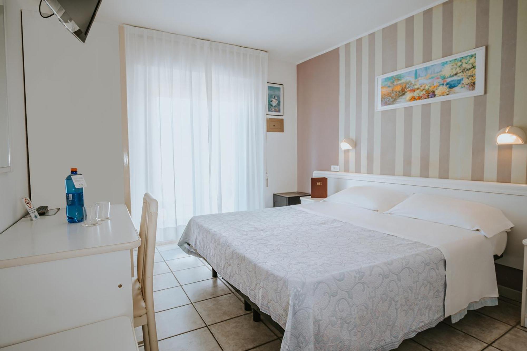 Hotel Gabriella Rimini Ngoại thất bức ảnh